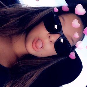 Meet your Posher, Abby